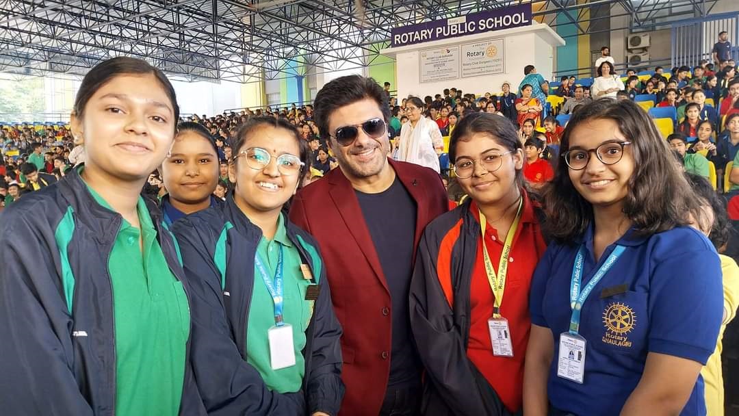 INTERACTIVE SESSION WITH THE STUDENTS BY MULTIFACETED CELEBRITY MR. SAMIR SONI